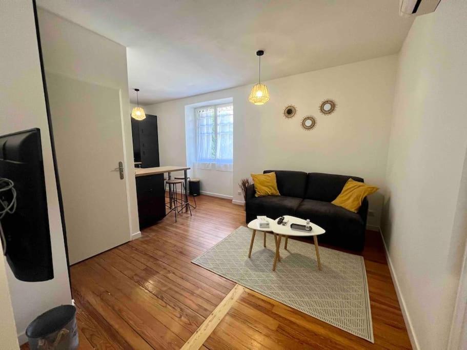 Appartement Climatise 4 Personnes / Centre-Ville Besançon Zewnętrze zdjęcie
